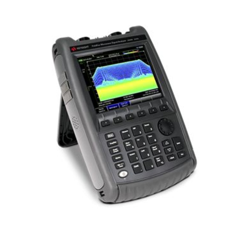 Penganalisis Spektrum Gelombang Mikro Pegang Tangan N9960B FieldFox